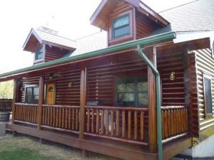 Log-Home-Staining